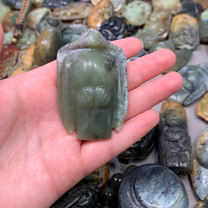 岫岩河磨玉（透闪石质玉）挂件未镶嵌沫*