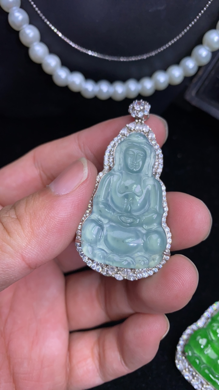 天然A货观音吊坠