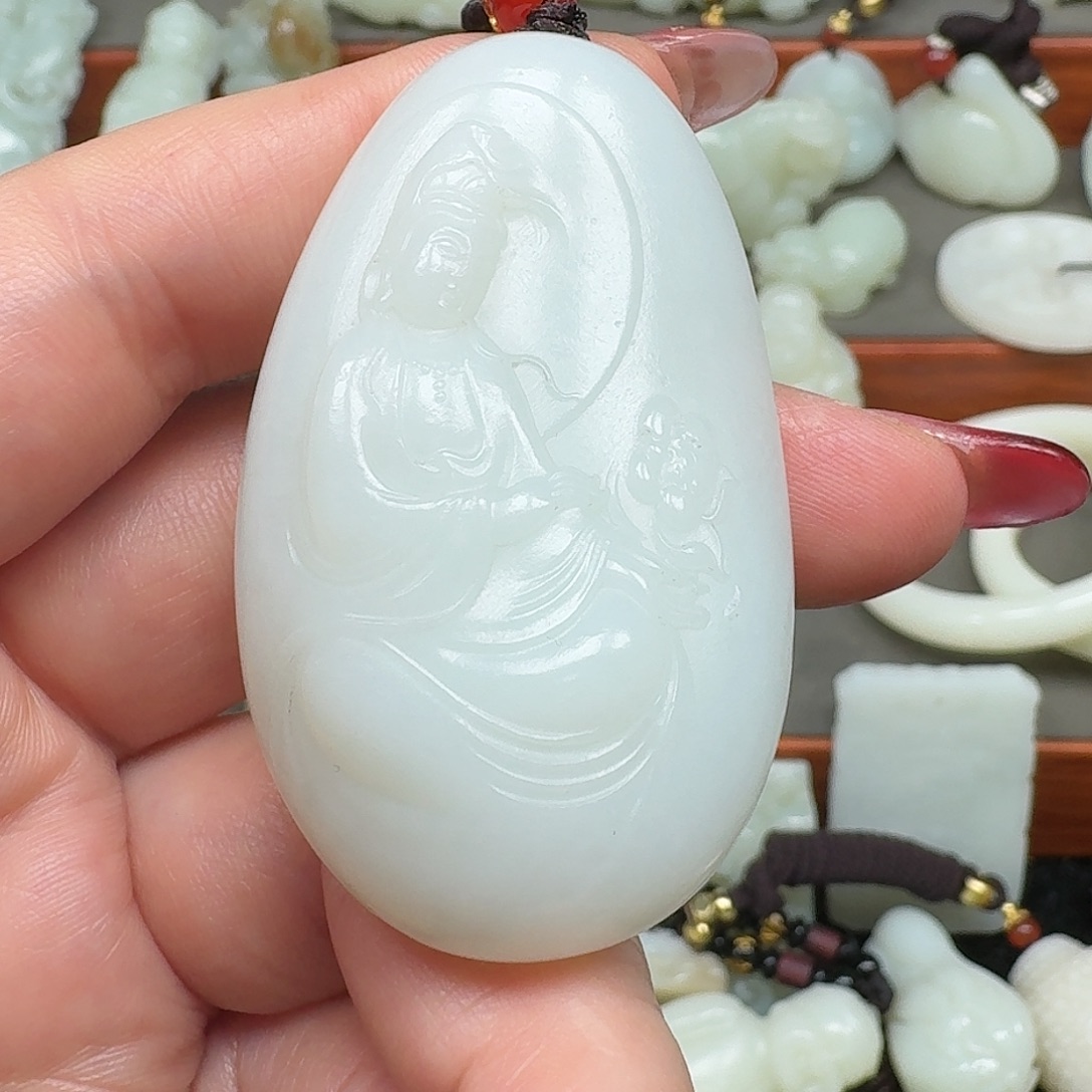 太***风和田玉未镶嵌挂件