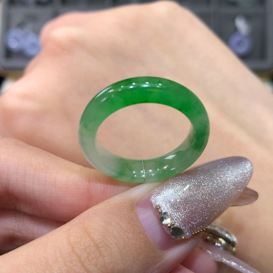 翡翠戒指未镶嵌19阳绿