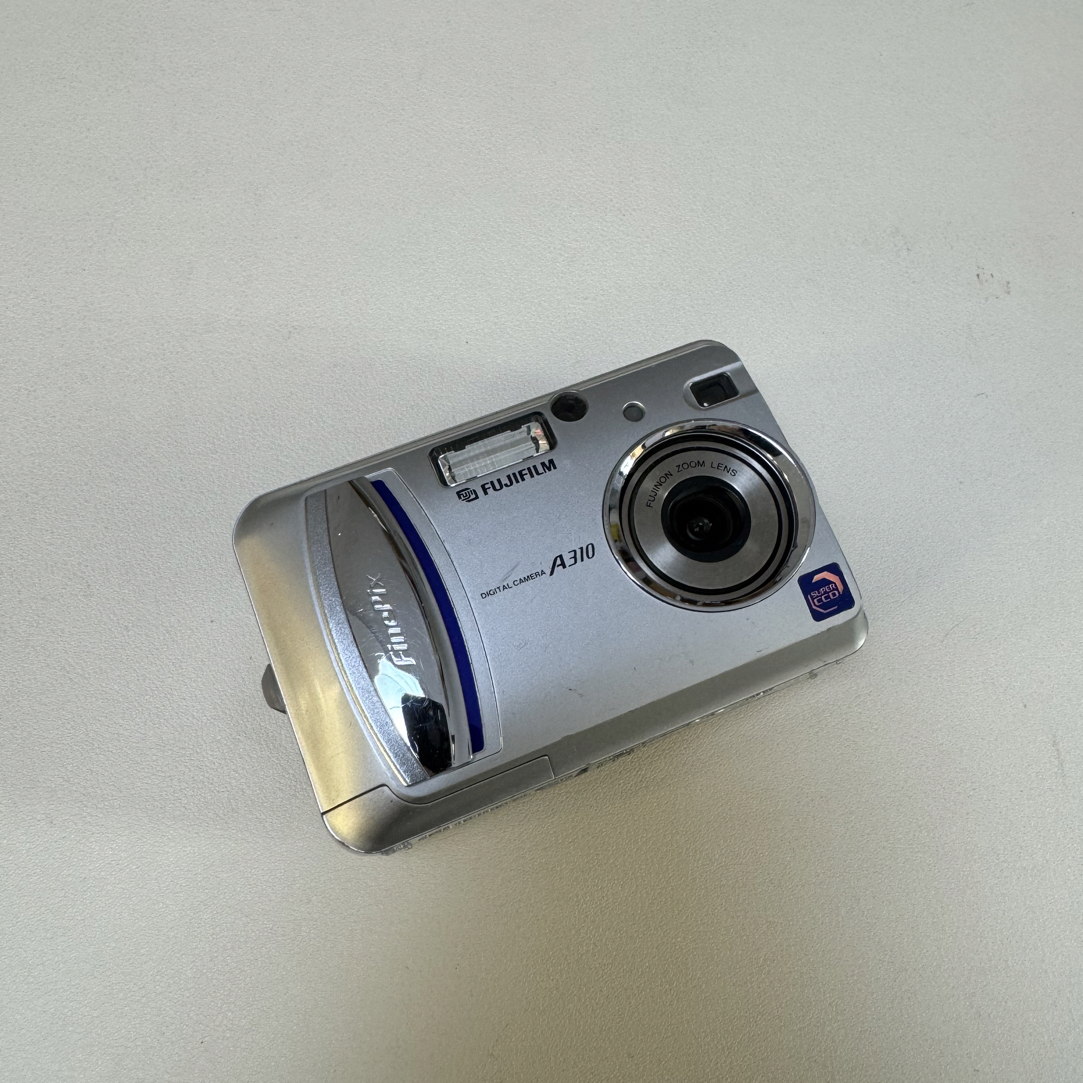 9新 Fujifilm/富士 富士A310 310w像素 3倍 送256mbxd卡 自备电池