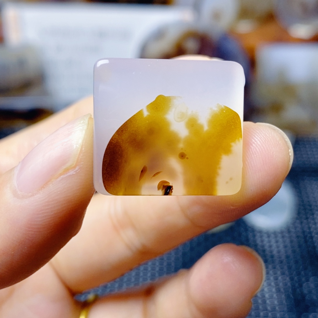 玛瑙/玉髓未镶嵌珠宝奇石