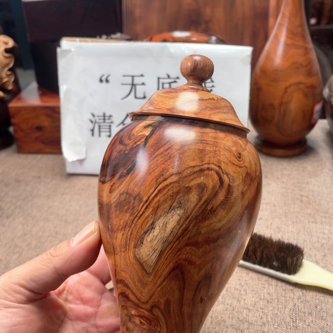 交趾黄檀（大红酸枝）