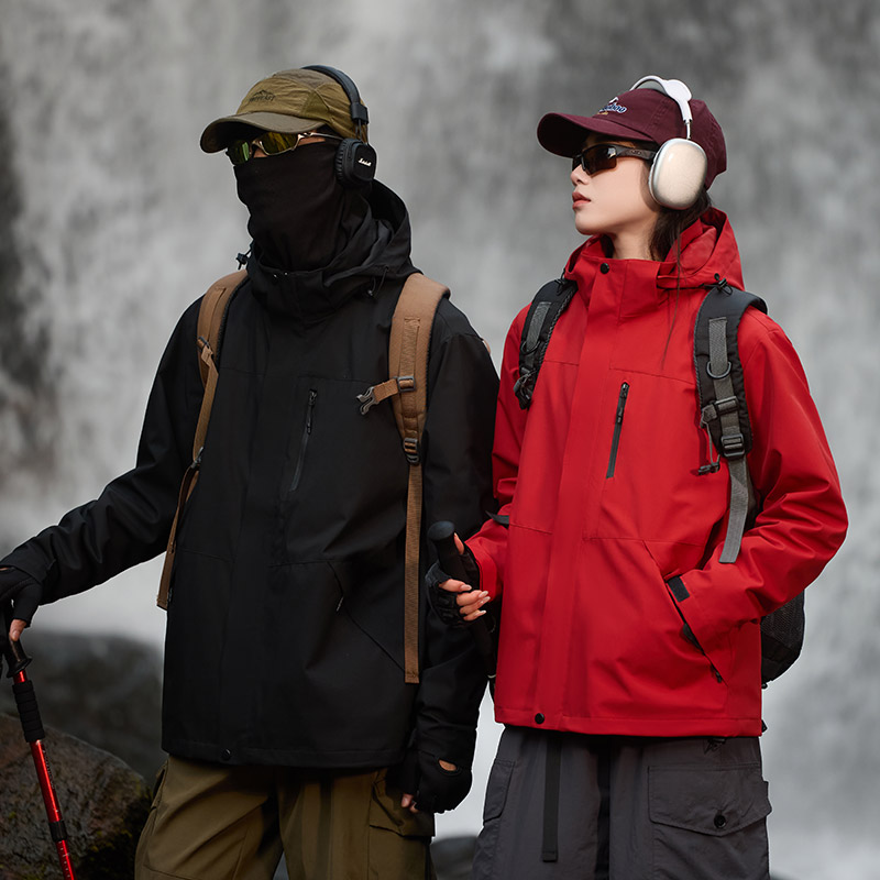 【男女同款】户外三合一冲锋外套防风防水保暖休闲情侣款外套