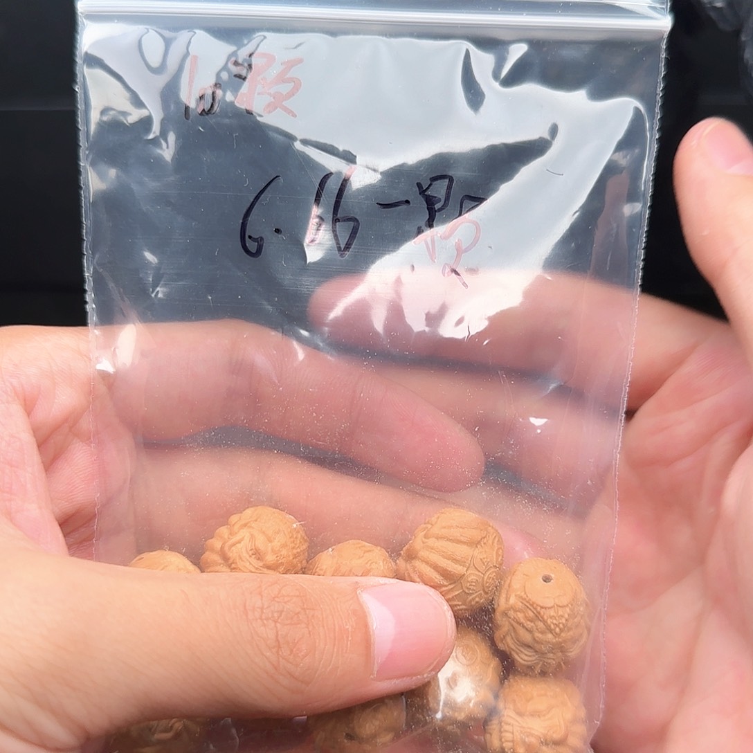 吊坠猴头核桃象神素