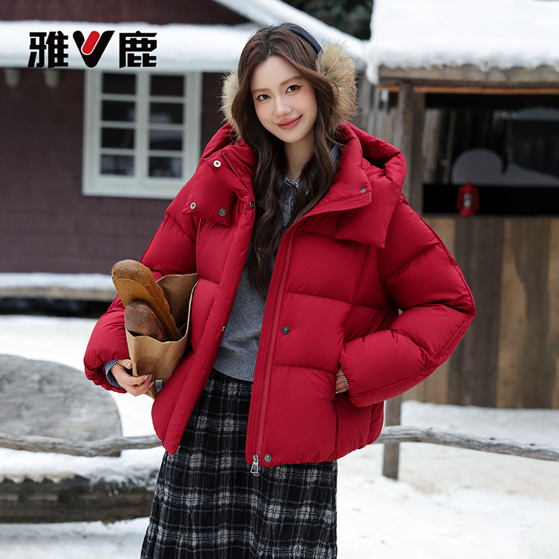 雅鹿红色短款羽绒服女款2026冬季新款本命年巨好看的冬装泡芙外套