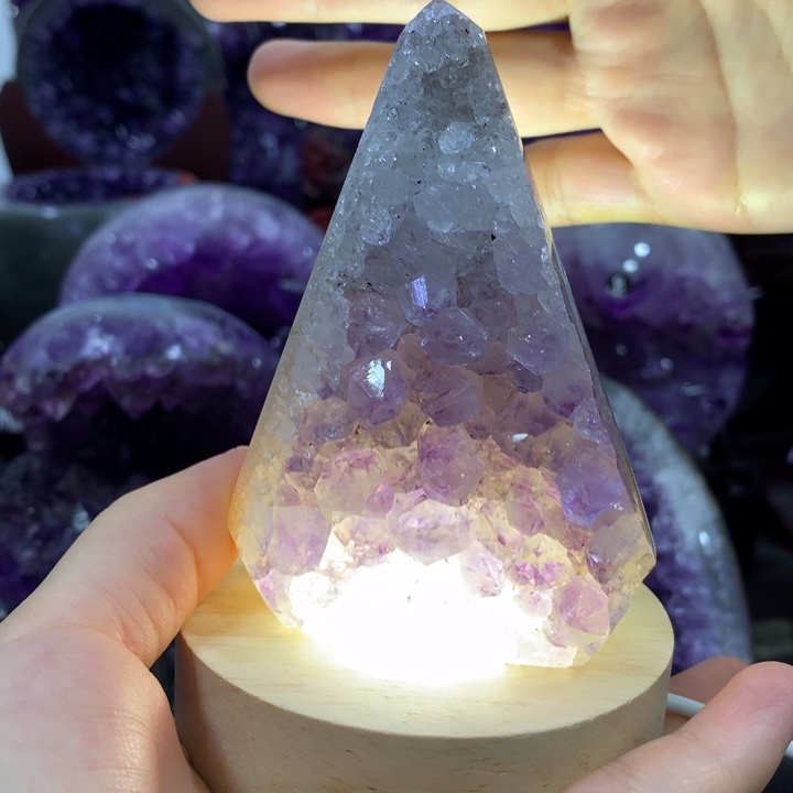 未镶嵌水晶大型摆件（非配饰）