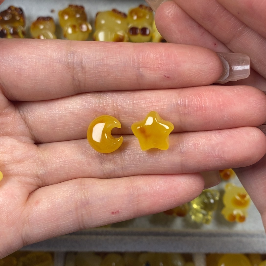 未镶嵌琥珀裸石星星月亮