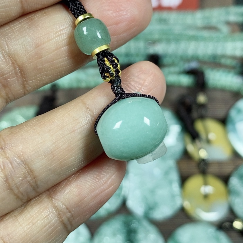 【闪购商品】翡翠颈饰未镶嵌玉吊坠翡翠玉路路通