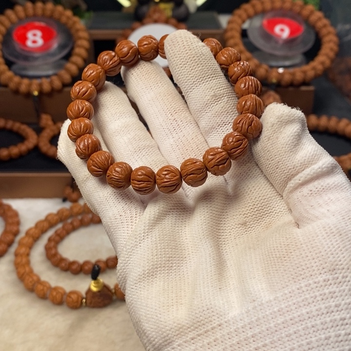 桃核吊坠承*诺秦岭龙纹