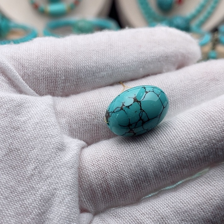 绿松石配饰未镶嵌