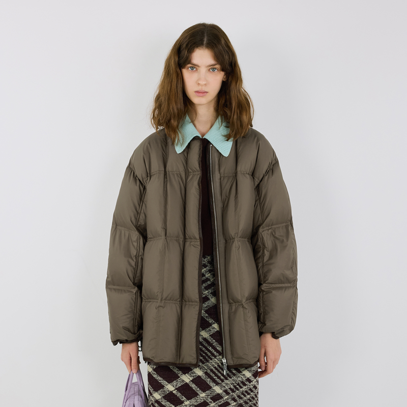 IIIVIVINIKO 2025AW"亮尼丝纺"可拆卸围巾羽绒服M549112112D