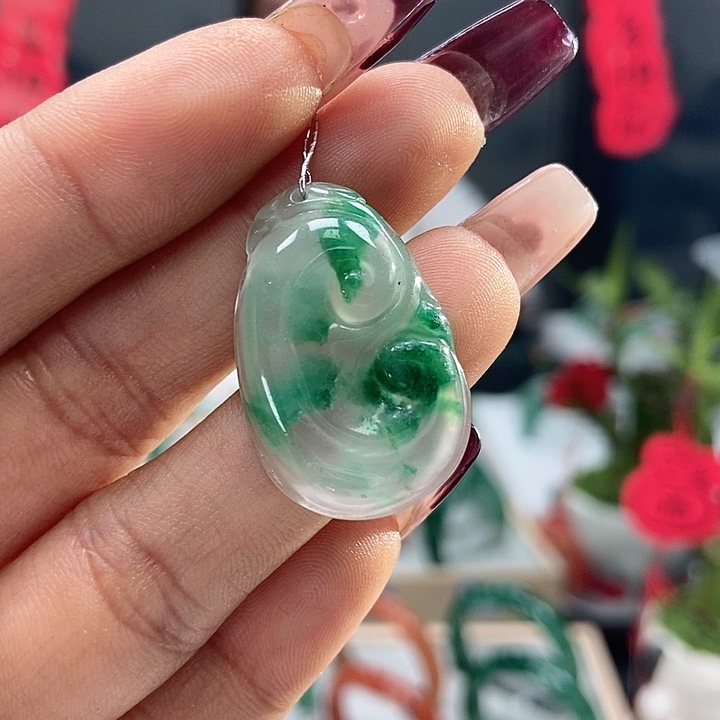 石英质玉颈饰未镶嵌