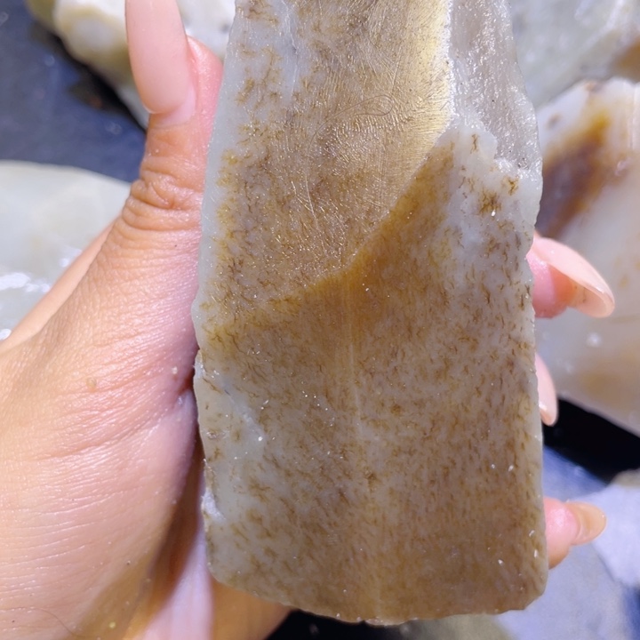 和田玉未镶嵌珠宝半成品