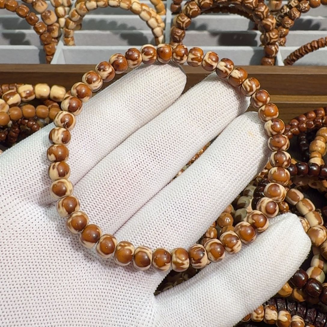 宋****手串紫金鼠紫金鼠鼠尖火焰琥珀纹卡6.6鼠尖到顶精品高货