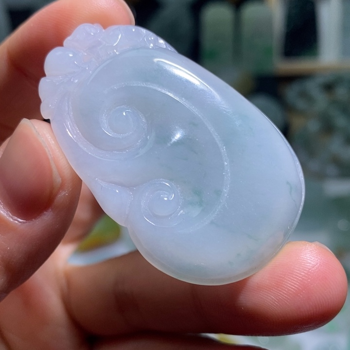 定制翡翠未镶嵌如意