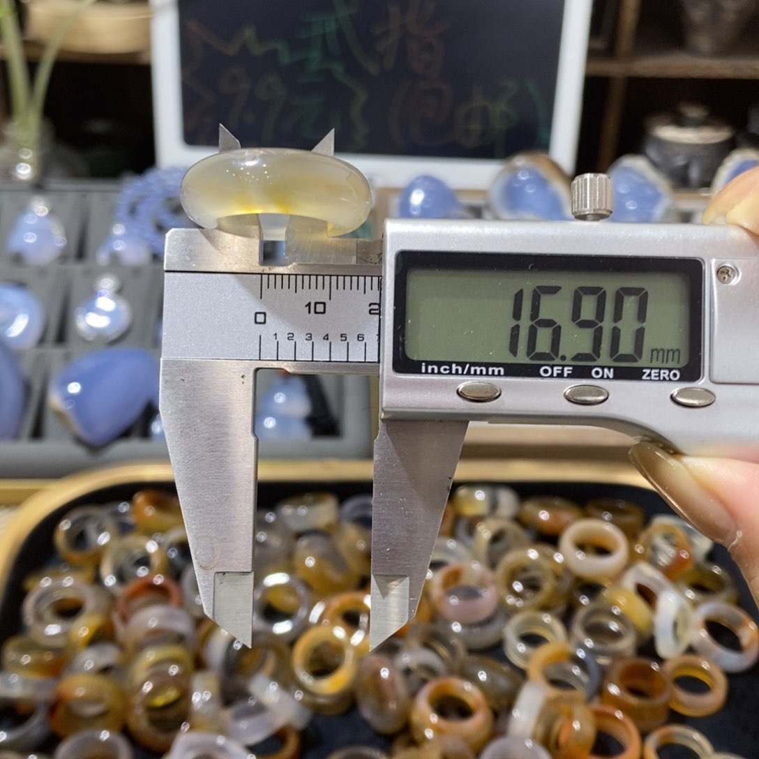 未镶嵌玛瑙/玉髓珠宝奇石