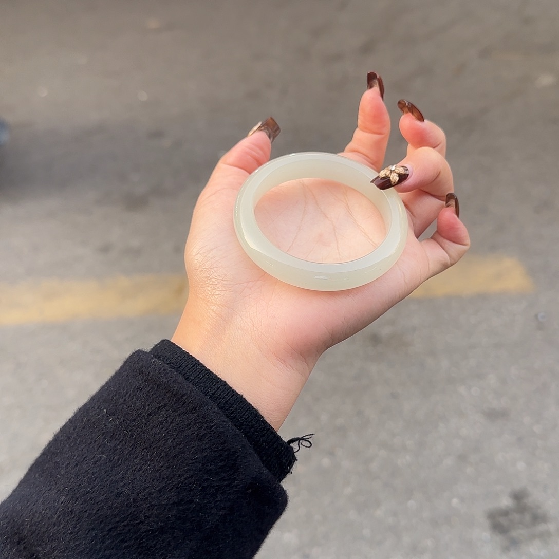 东陵石未镶嵌手镯