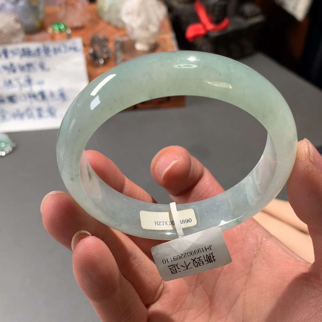 翡翠手镯未镶嵌58圈口