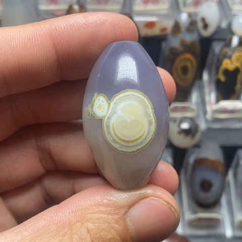 未镶嵌玛瑙/玉髓珠宝奇石