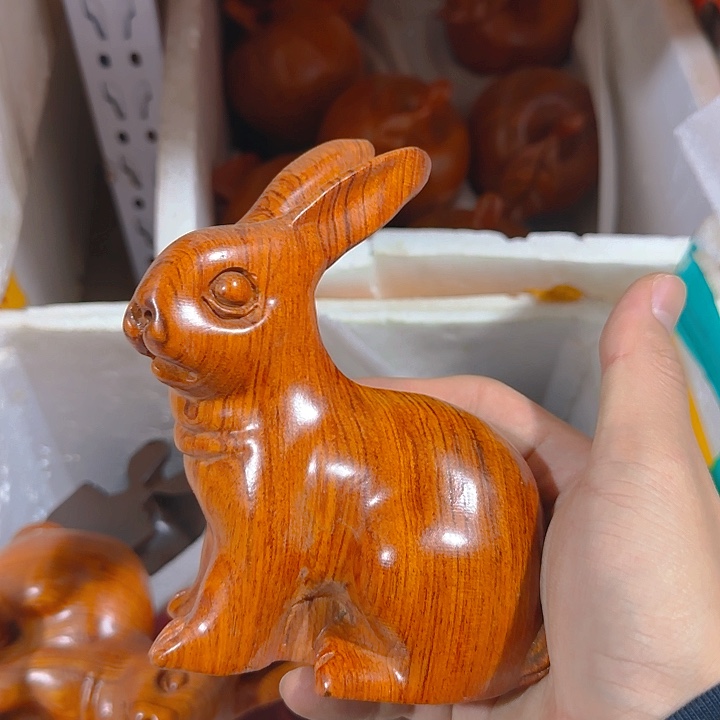 木花梨木15长角兔一只