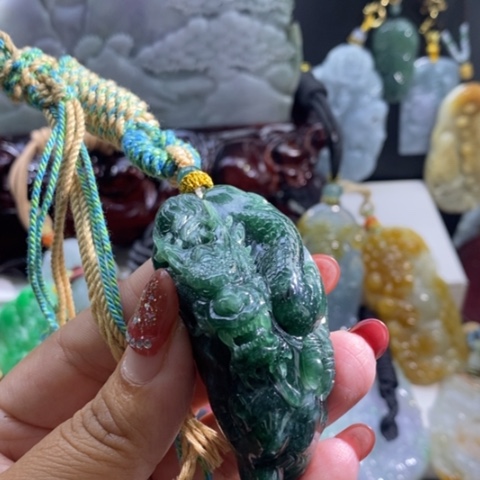 【闪购商品】颈饰未镶嵌翡翠龙牌