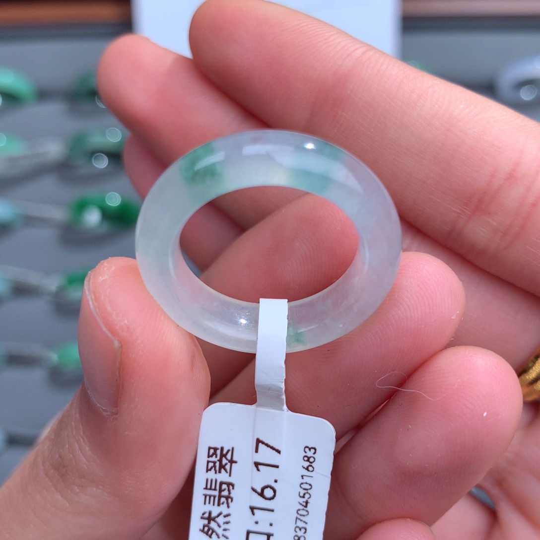 翡翠戒指未镶嵌天然