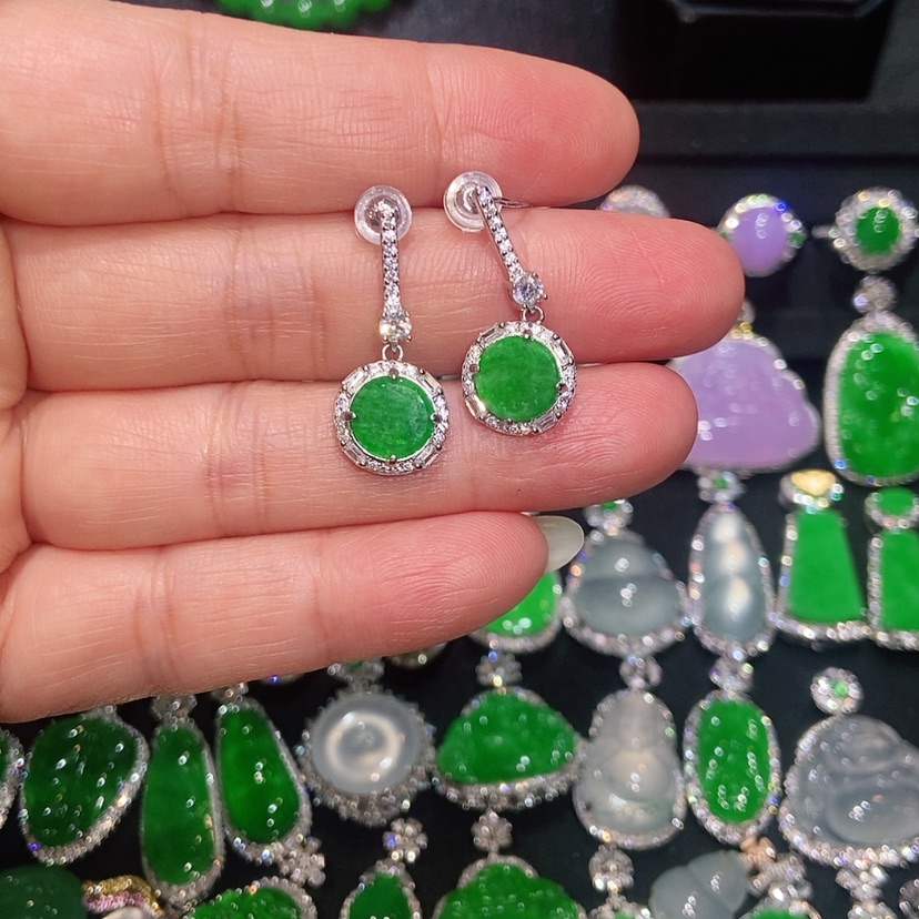 【闪购商品】翡翠耳饰未镶嵌天然翡翠