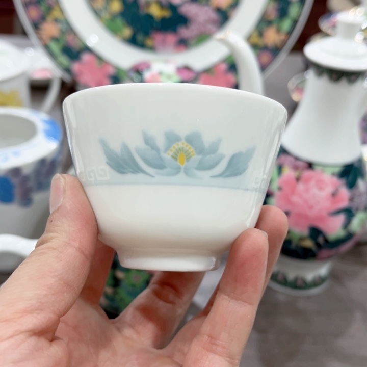 碟釉下五彩瓷的制作