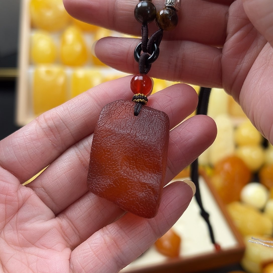 蜜蜡颈饰未镶嵌蜜蜡