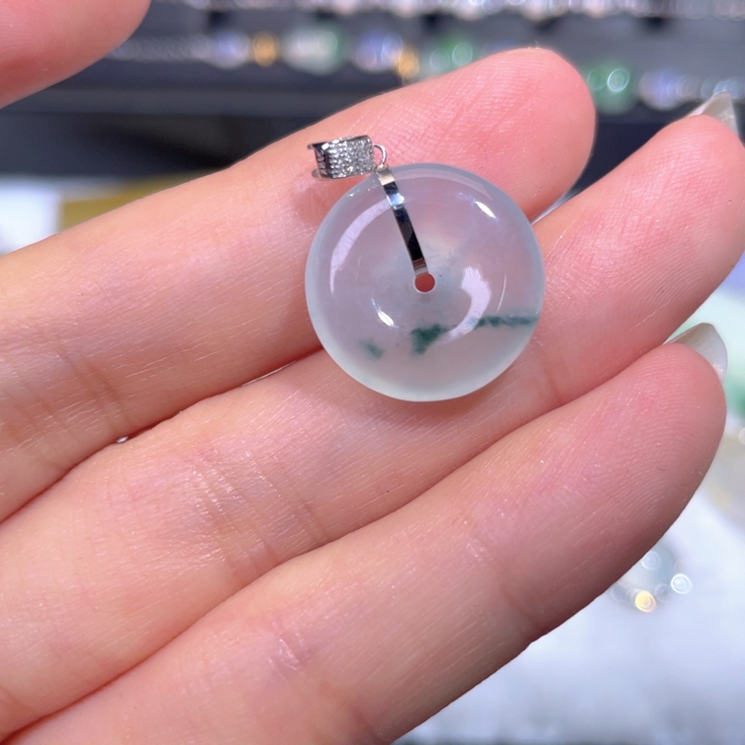 颈饰18K金镶嵌翡翠翡翠