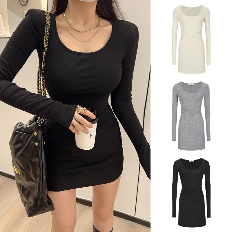 Moses Queen/魔西女王大U领辣妹连衣裙长袖打底收腰褶皱包臀短裙