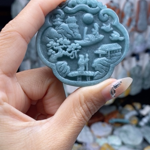 翡翠颈饰未镶嵌翡翠