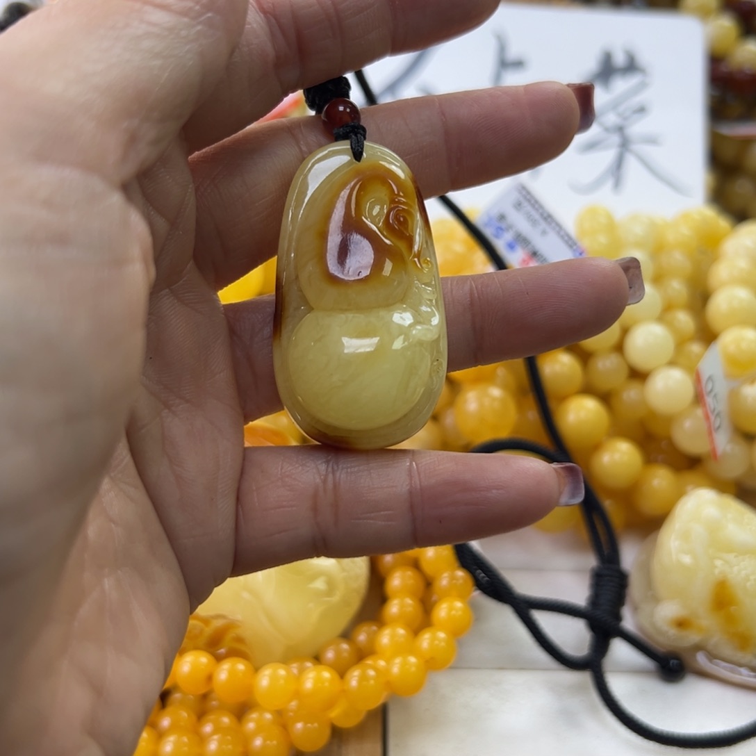 琥珀珠宝奇石未镶嵌