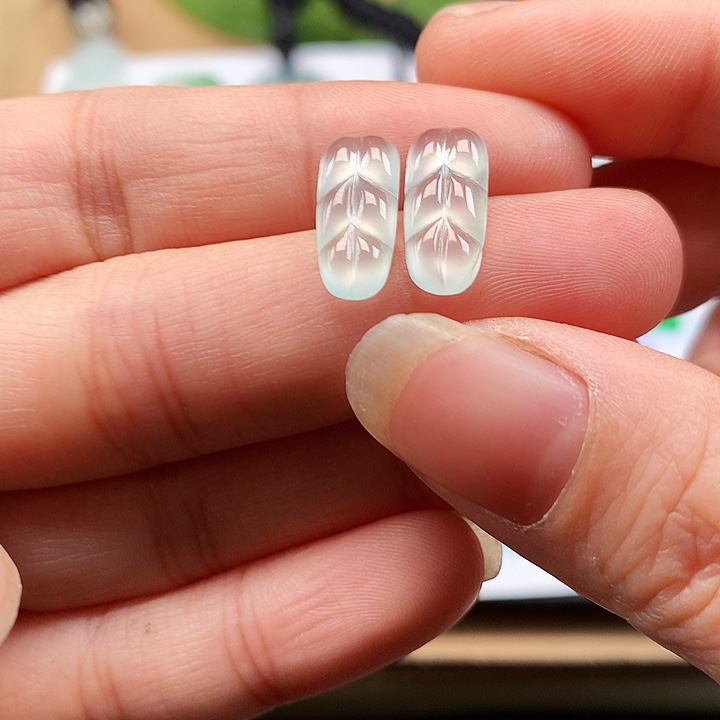 翡翠吊坠(不含链)未镶嵌一对