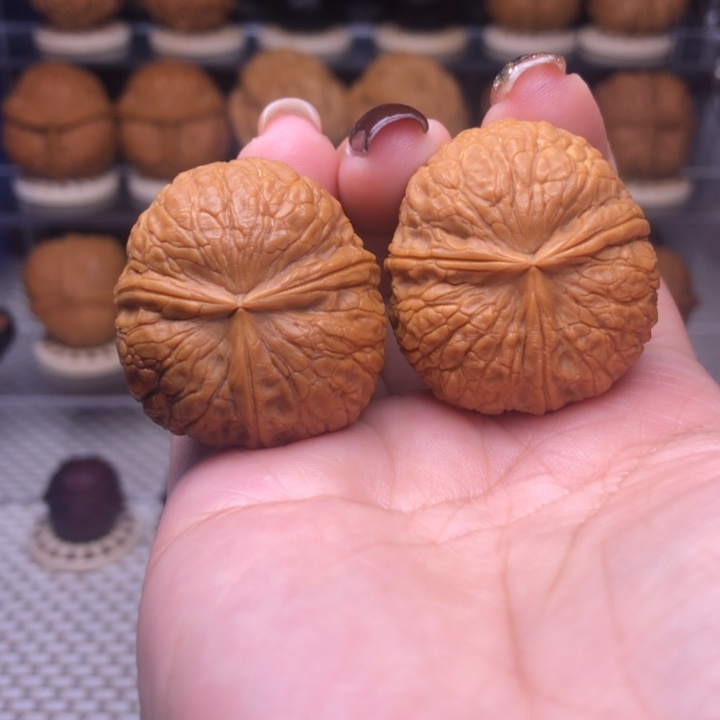 把件文玩核桃33号状元红三棱33尺