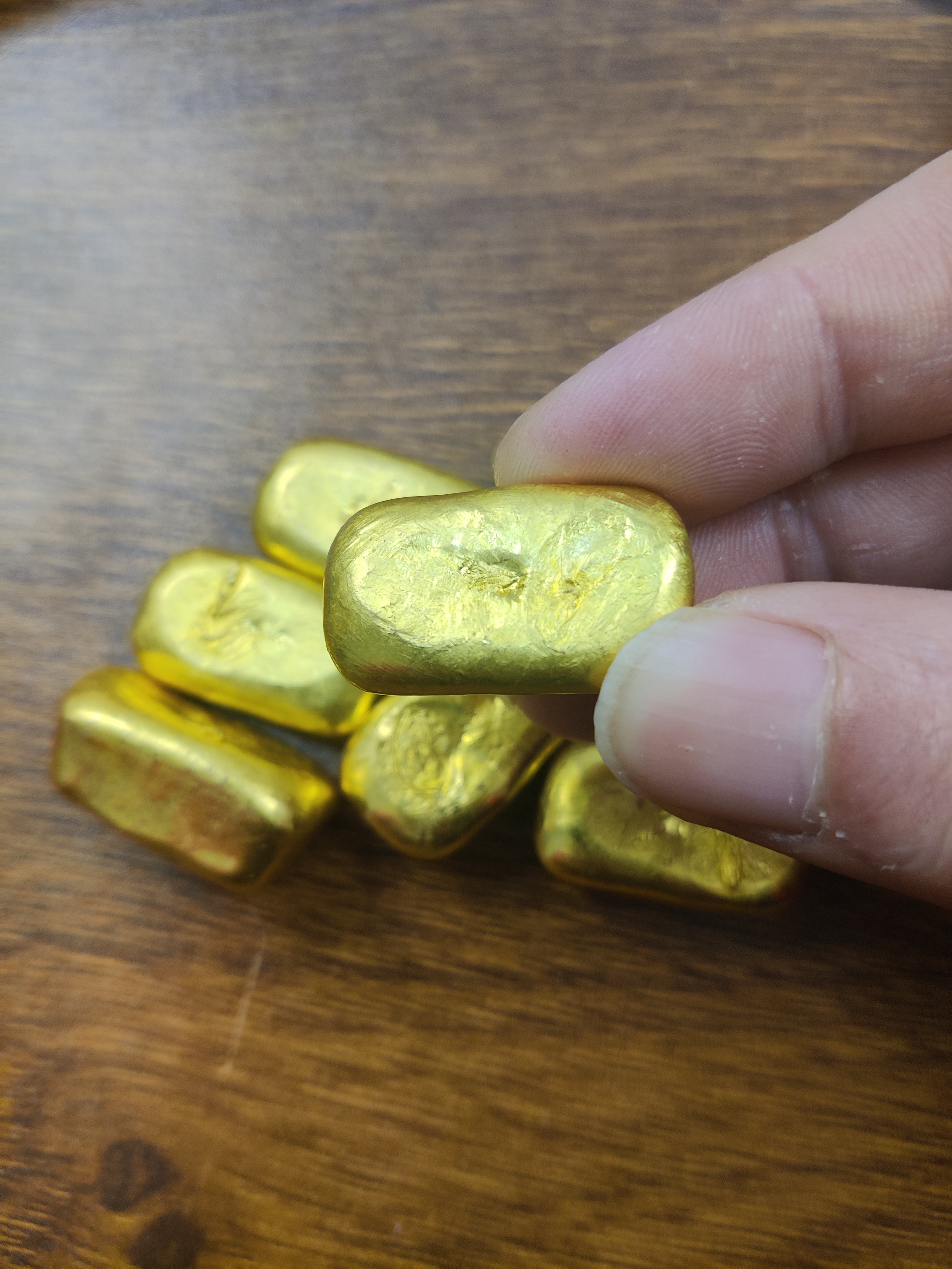 金色小条子 28克左右 实心 可溶可化可改款 创意摆件