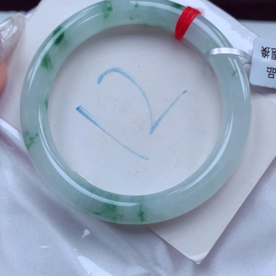 翡翠手镯未镶嵌天然缅甸翡翠A货手镯