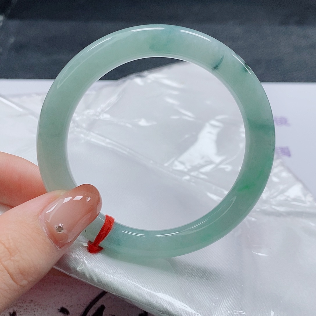 【闪购商品】未镶嵌手镯（圆镯）翡翠479号