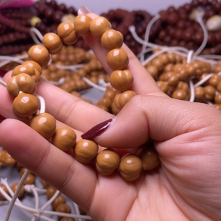 晴***猪手串猴头核桃12尺寸镜面柯基屁桃手持全品无暇