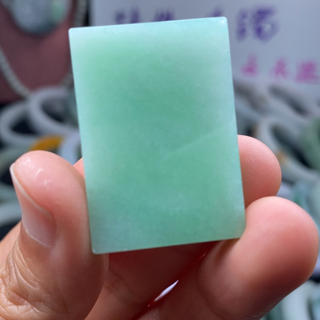 翡翠颈饰未镶嵌挂件