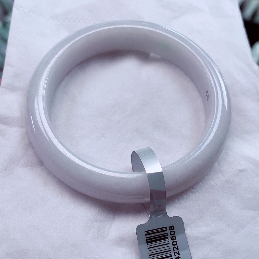 翡翠手镯未镶嵌圈口55清纯白月光