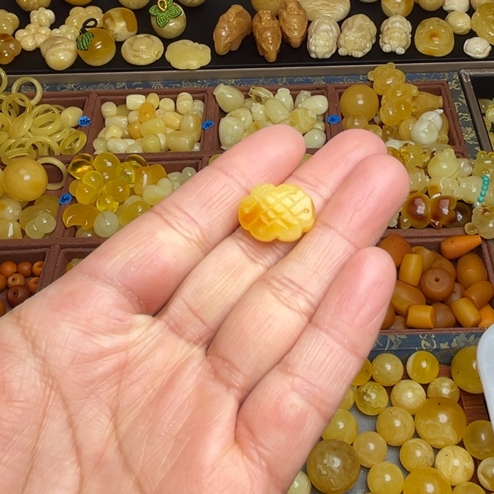 蜜蜡未镶嵌珠宝奇石天然蜜蜡俏色平安结