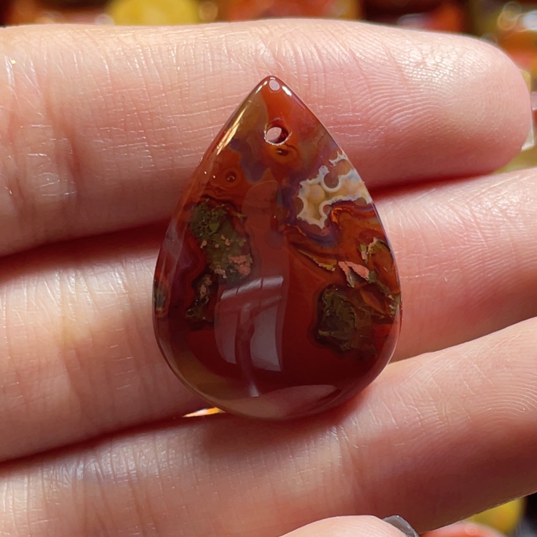 玛瑙/玉髓颈饰未镶嵌