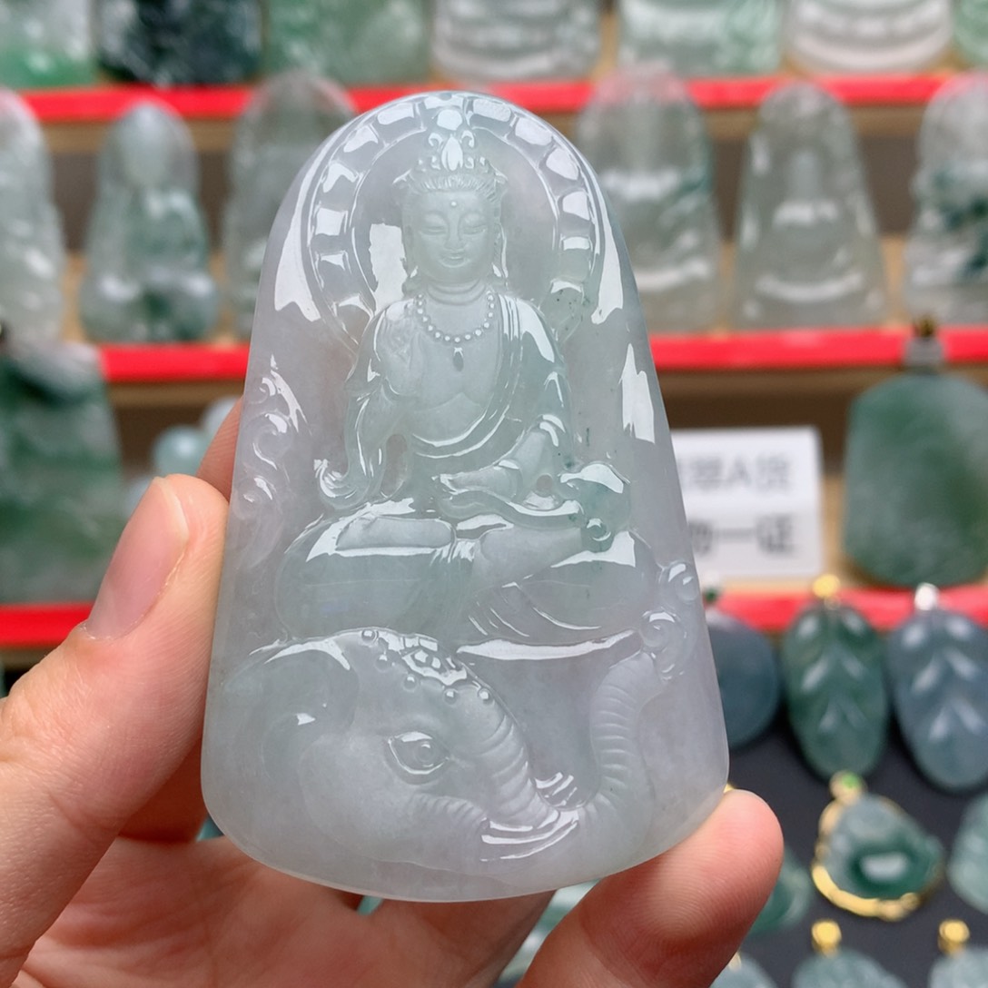 翡翠未镶嵌颈饰普贤