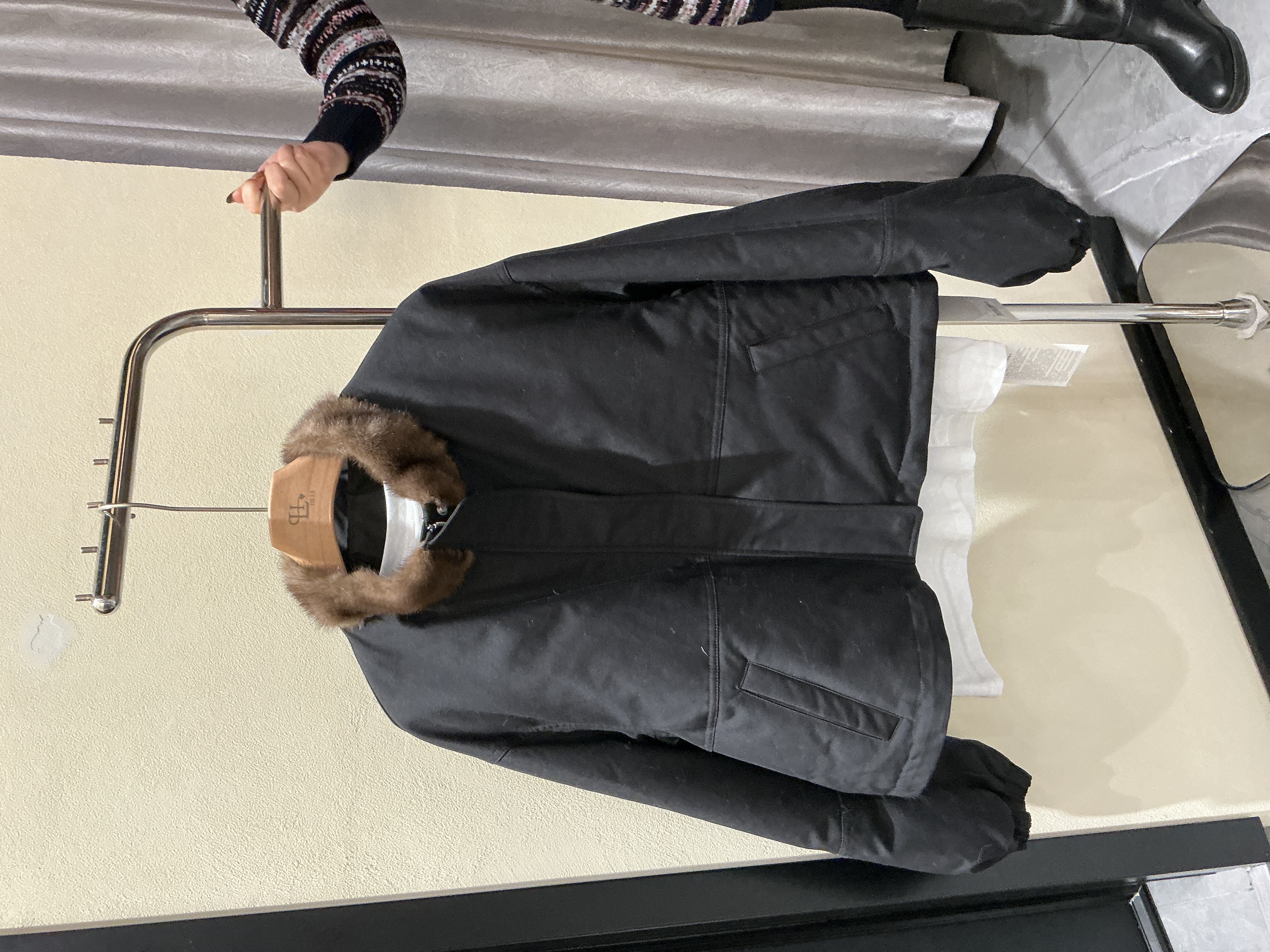 黑色厚款冬季休闲上衣