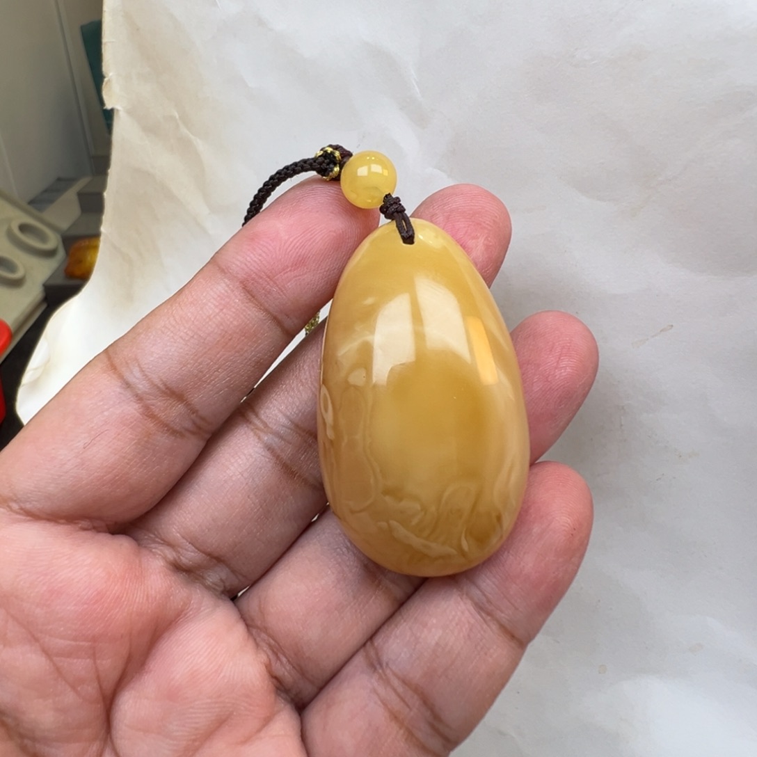 琥珀未镶嵌珠宝奇石15克