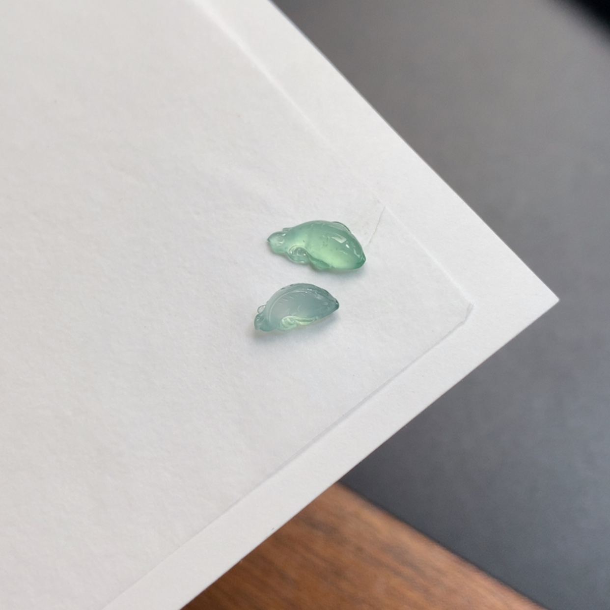 【闪购商品】翡翠未镶嵌颈饰鱼一对