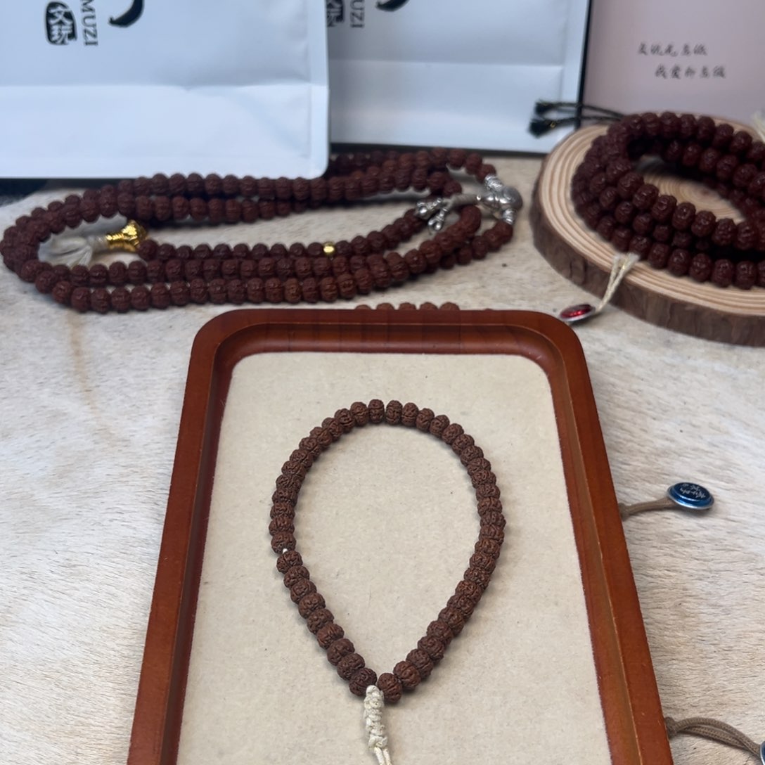 金刚菩提吊坠闯**?树王超头