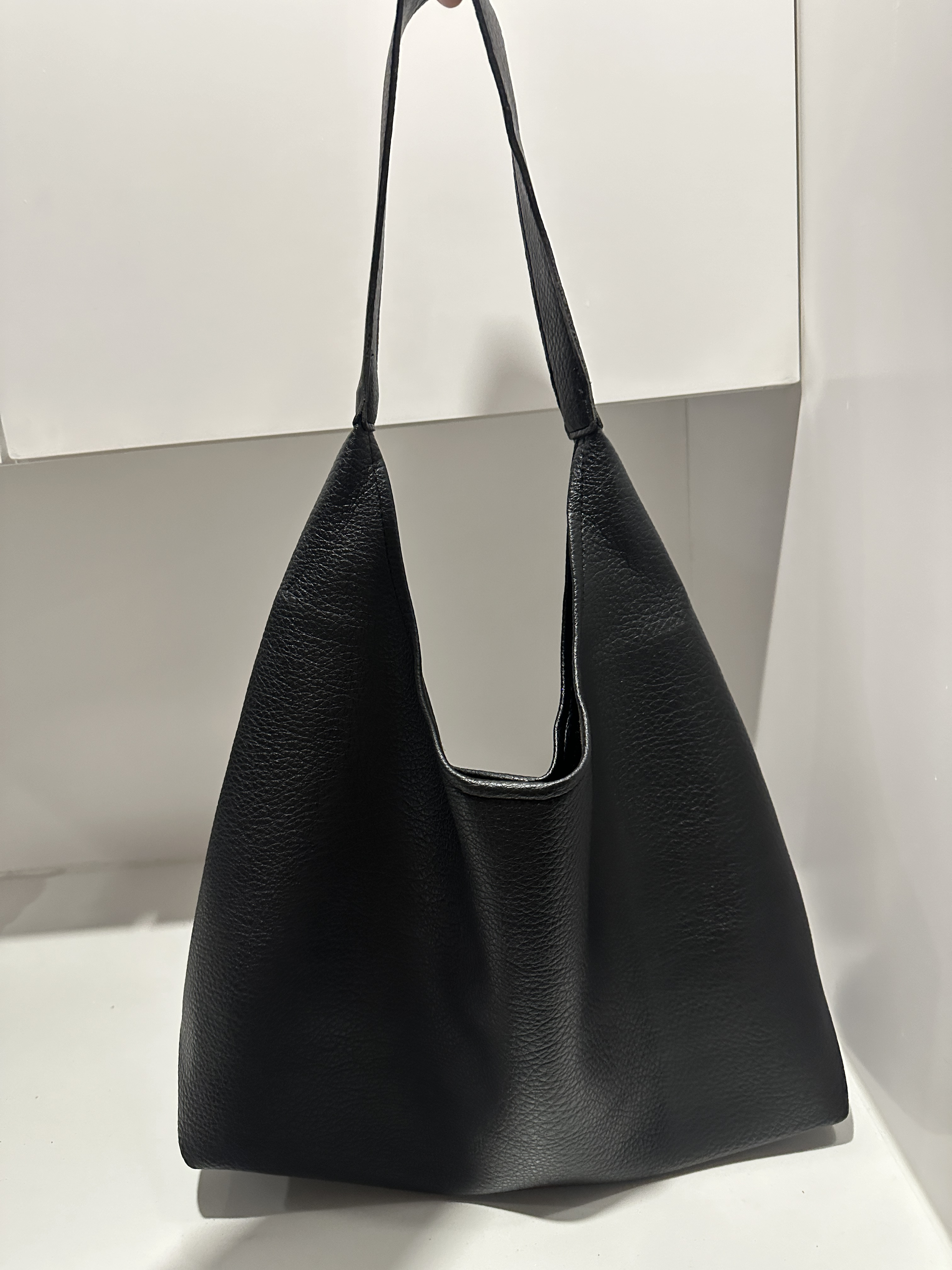 托特包敞口透气学院风防盗单肩包黑色潮流简约轻奢